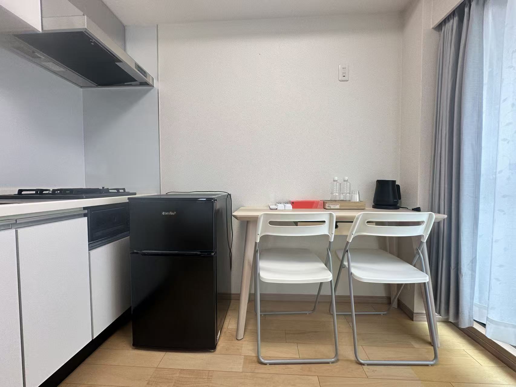 Private kitchen and dining area